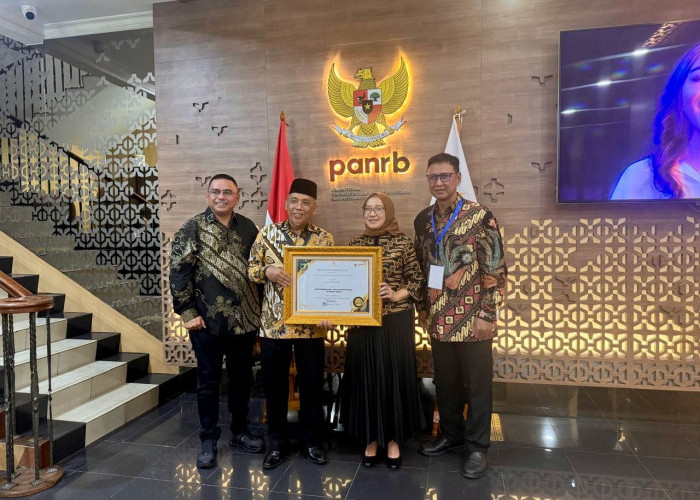 Inovasi Baca Meter Mandiri, PDAM Tirta Khatulistiwa Pontianak Raih Penghargaan OPSI 2025