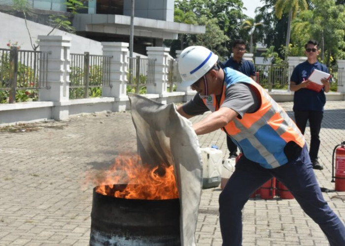Keselamatan Prioritas, Pelindo Multi Terminal Pastikan Kesiapsiagaan Darurat di Pelabuhan