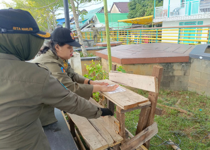 Libatkan Tokoh Masyarakat, Satpol PP Pontianak Tertibkan PKL di Waterfront