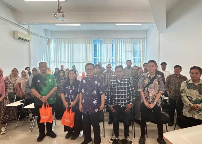 SATU University Kukuhkan Diri sebagai PTS Terdepan Bersama Disdik dalam Penguatan Kompetensi AI Guru se-Sumsel