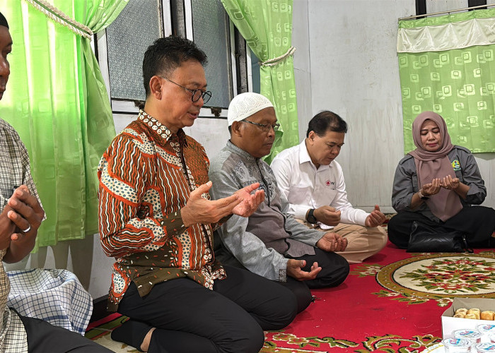 Wali Kota Pontianak Takziah ke Rumah Korban Tronton, Desak Pemindahan Pelabuhan ke Kijing