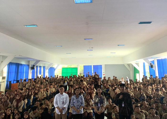 LBH DSK Gaungkan Anti-Bullying, Edukasi Ribuan Siswa Pontianak dalam Program Praktisi Mengajar