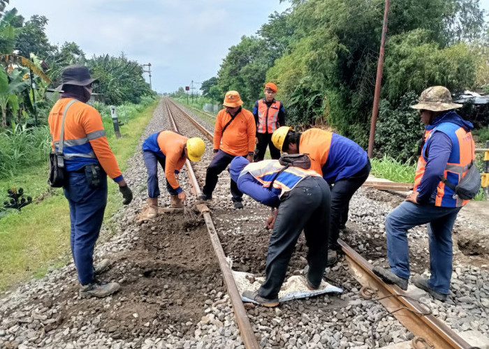 KAI Daop 7 Madiun Targetkan Penutupan 8 Perlintasan Tidak Dijaga pada 2026