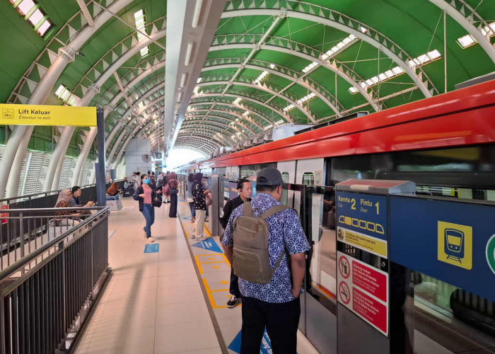 Kembali Normal, KAI Sampaikan Permohonan Maaf atas Gangguan Perjalanan LRT Jabodebek