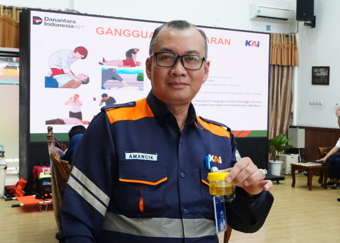 Jelang Angkutan Libur Nataru 2025/2026, KAI Divre III Palembang Gelar Tes Narkoba Pegawai