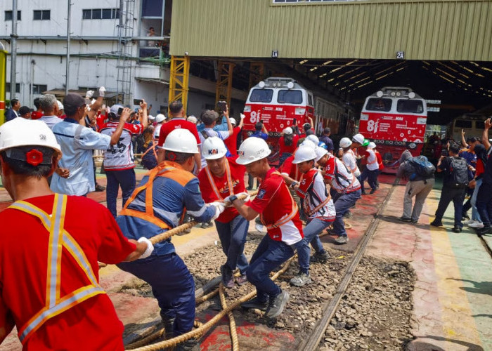 Insan KAI Daop 2 Bandung Perkuat Kekompakan dan Komitmen Hadirkan Perjalanan KA Aman, Nyaman, dan Tepat Waktu