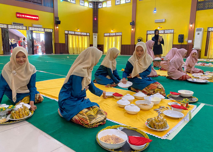 Mengenal Tradisi Makan Bersama dalam Budaya Masyarakat Kalimantan Barat