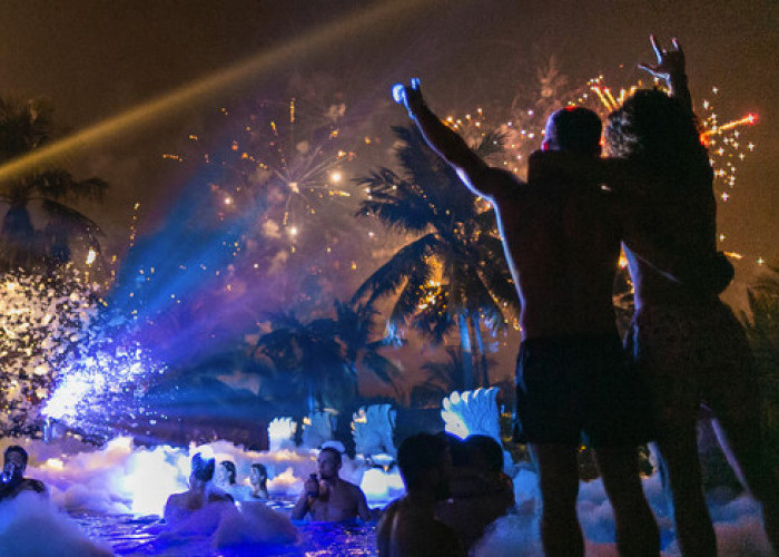 Pool Party Terbesar di Legian! Nye Pool Party 2025 Siap Menggemparkan Malam Tahun Baru Anda