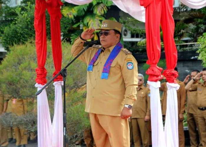 Wakil Bupati Kubu Raya Pimpin Apel Gabungan ASN Perdana, Tekankan Disiplin dan Kebersamaan