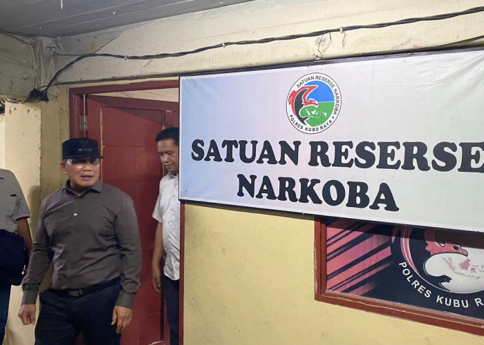 Bupati Sujiwo Tinjau Pelayanan Publik di Mapolres Kubu Raya, Janji Perbaikan Fasilitas