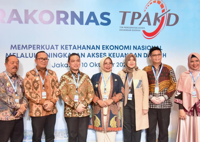 Kawal UMKM dari Jerat Rentenir, Bupati Kubu Raya Dukung Percepatan Akses Keuangan Daerah