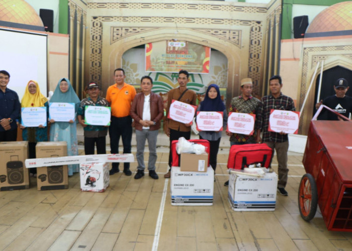 Pemkot Salurkan Bantuan Alat Damkar dan Perlengkapan Posyandu di Pontianak Utara