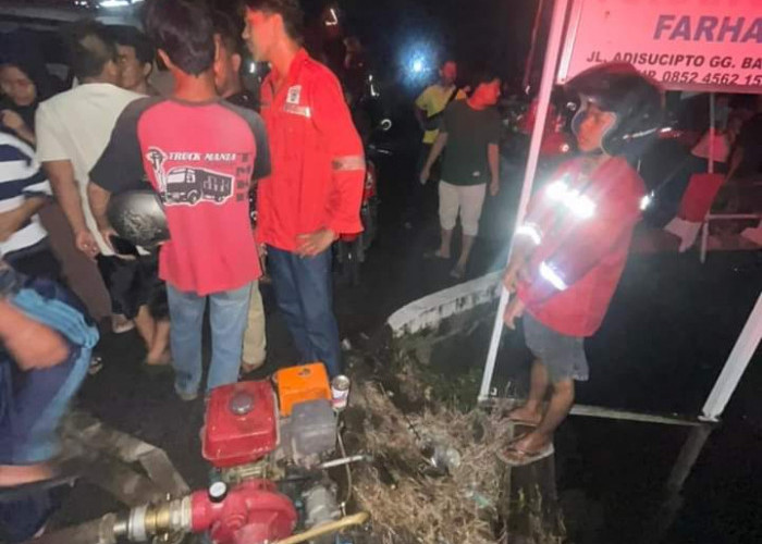 Satu Korban Sesak Nafas Imbas Kebakaran di Arang Limbung Dilarikan ke Rumah Sakit