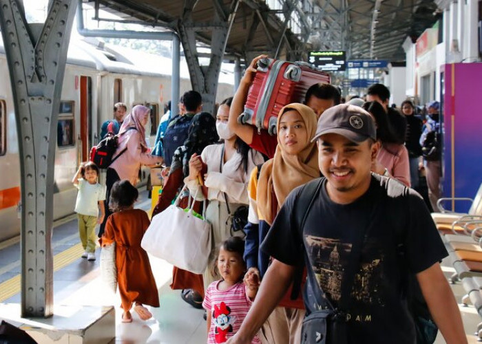 Mudik Lebaran Murah Meriah! Tiket KA Ekonomi Antar Kota KAI Mulai Rp10.000