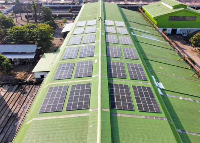 KAI Properti Dukung Transisi Energi Bersih Lewat Pemasangan PLTS di Fasilitas KAI