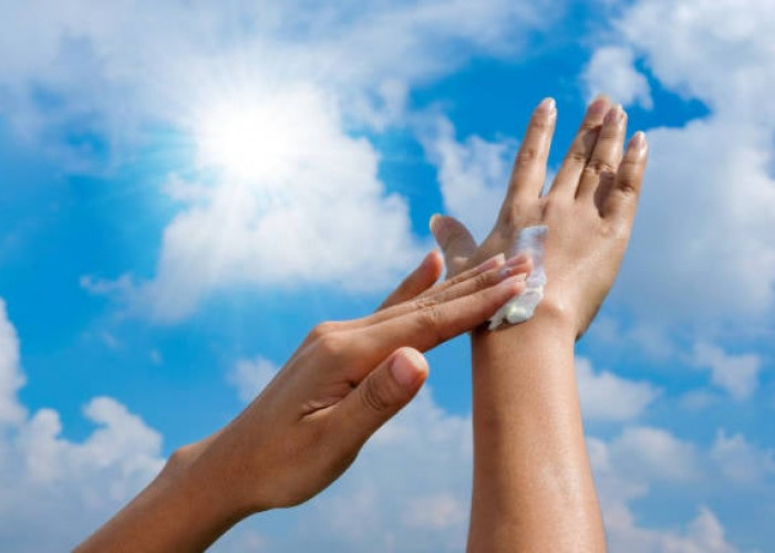 Apakah Bayi Perlu Sunscreen? Ini Penjelasan untuk Orang Tua