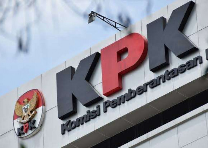 KPK Grebek 16 Lokasi, Tiga Tersangka Korupsi Proyek Jalan Mempawah Ditetapkan