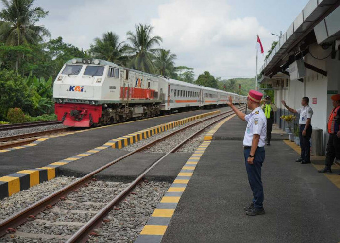 Ketepatan Waktu KA Berangkat Capai 99,57%, KAI Daop 2 Bandung Operasikan 3.258 Perjalanan Selama Nataru