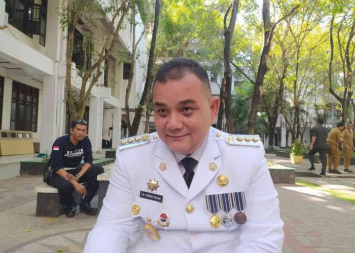 Mengenang Dedikasi Dr. T.R. Fahsul Falah sebagai Pj. Bupati Sinjai, Birokrat Merakyat