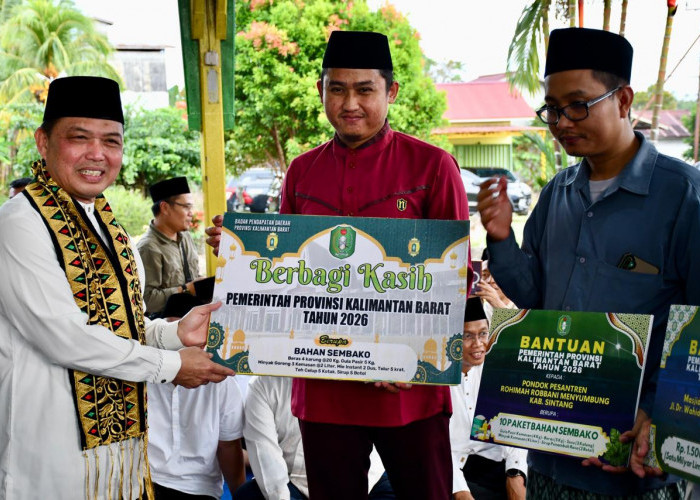 Gubernur Kalbar Safari Ramadhan ke Sintang, Serahkan Berbagai Bantuan untuk Masyarakat