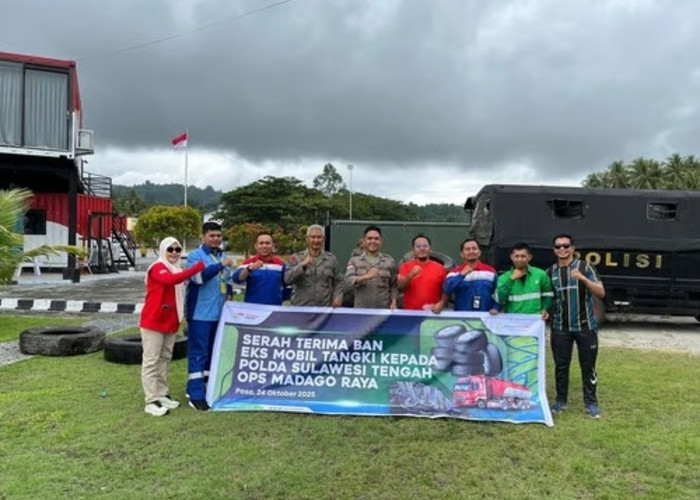 Elnusa Petrofin Lanjutkan Cegah Abrasi dengan Hibah 367 Ban Eks Mobil Tangki ke Polda Sulteng