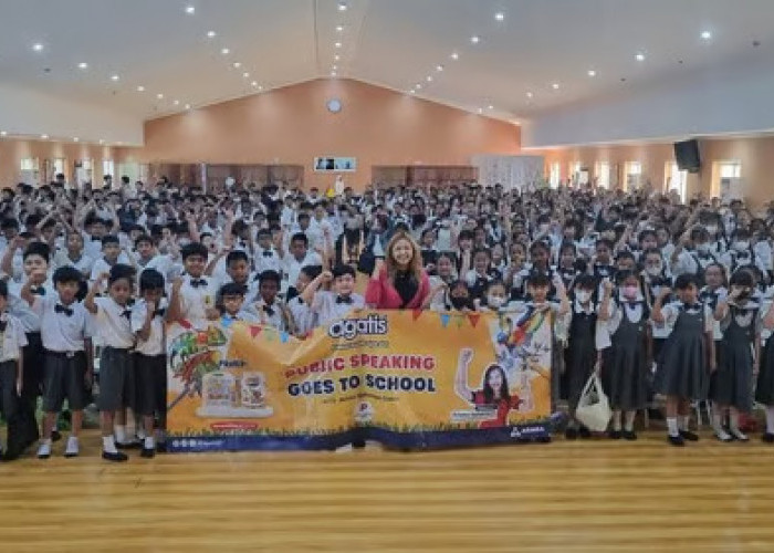 Kemeriahan Workshop Public Speaking di SD dan SMP Cinta Kasih Tzu Chi Bersama Priska Sahanaya