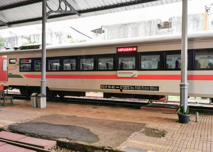 KA Lokal Pangrango Jadi Primadona dan Solusi Masyarakat Selama Musim Liburan dan Akhir Pekan