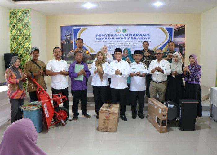 Pemkot Pontianak Salurkan 67 Jenis Bantuan Barang di Sungai Beliung