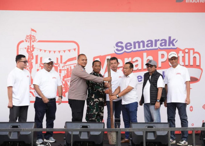 BRI Region 6 Meriahkan Pasar Malaka Rorotan, Dibuka dengan Simbolis Penumbukan Padi