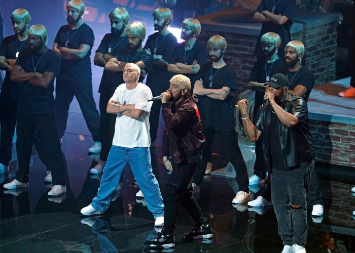 Eminem Curi Perhatian di MTV Video Music Awards 2024 dengan Gaya Era Slim Shady