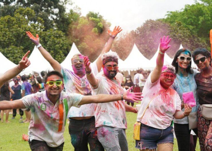 Festival Holi di Jakarta: Sebuah Perayaan Penuh Kebahagiaan, Warna, dan Warisan Budaya