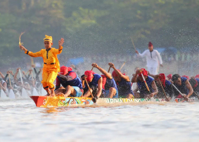 Puncak Festival 'Aura Farming' Pacu Jalur 2025 yang Viral Akan Digelar Dalam Waktu Dekat! Ini yang Perlu Kamu 