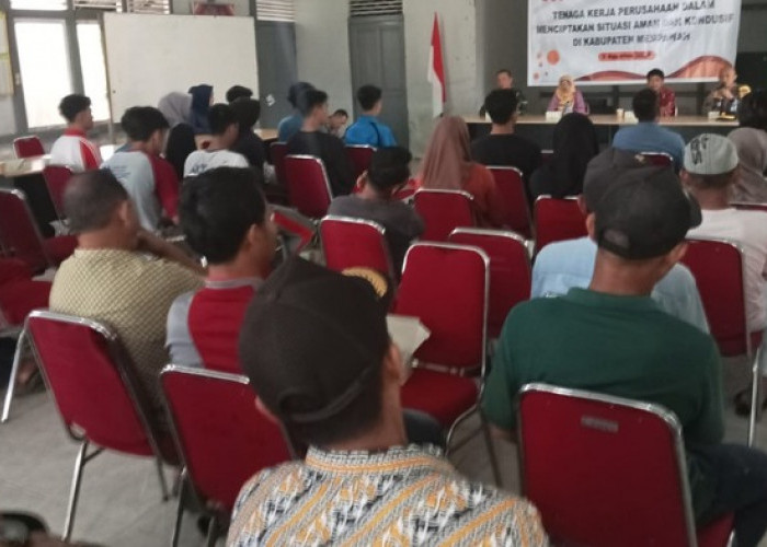 Puluhan Pekerja Perusahaan di Sungai Kunyit Diedukasi untuk Wujudkan Mempawah yang Aman dan Kondusif