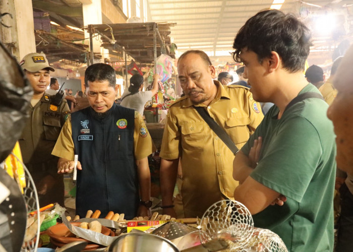 Diskumdag Tertibkan Luasan Kios dan Los Pedagang di Pasar Flamboyan Pontianak