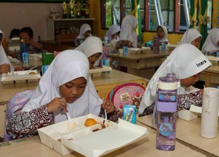 Disdikbud Kota Singkawang Imbau Sekolah Siapkan Fasilitas untuk Program Makan Gizi Gratis