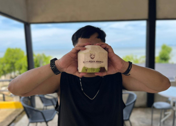 Eltama Coffee di Mempawah, Sajikan Sensasi Kelapa MJ Pandan dengan Rasa Unik dan Alami