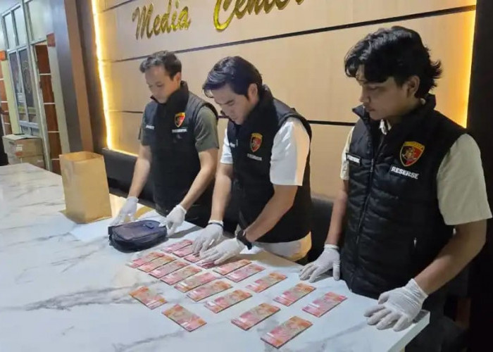 Seorang Pria di Pontianak Diamankan Saat Edarkan Uang Palsu Puluhan Juta