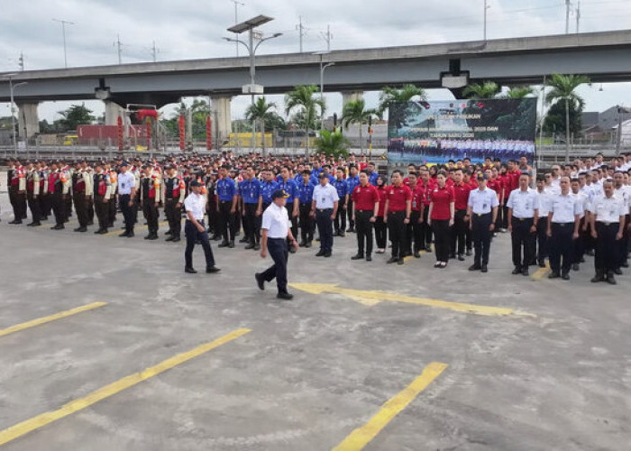 KAI Selenggarakan Apel Gelar Pasukan, Siapkan Operasional LRT Jabodebek di Masa Nataru 2025/2026