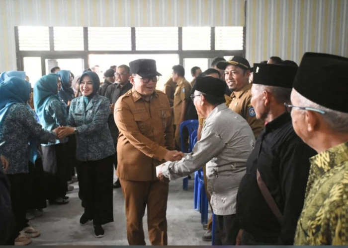 Hadiri Musrenbang Kubu, Bupati Sujiwo Pastikan Program Prioritas Daerah Berlanjut 