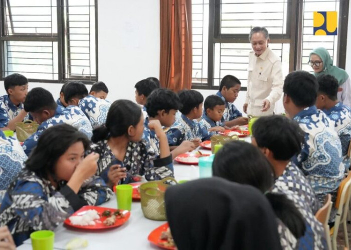 Sekolah Rakyat di Malang Sudah Dimanfaatkan, Menteri Pekerjaan Umum Tinjau Langsung Fasilitasnya