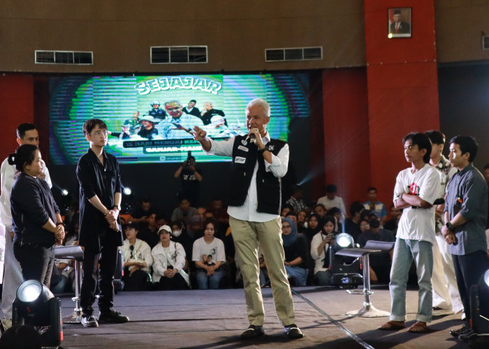 Ganjar Pranowo Melakukan Diskusi dengan Para Mahasiswa di Pontianak, Harapannya Bisa Membawa Gagasan Segar