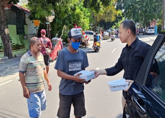 BRI Branch Office Rawamangun Gelar Kegiatan “Jumat Berkah” dengan Membagikan Makanan untuk Masyarakat Sekitar