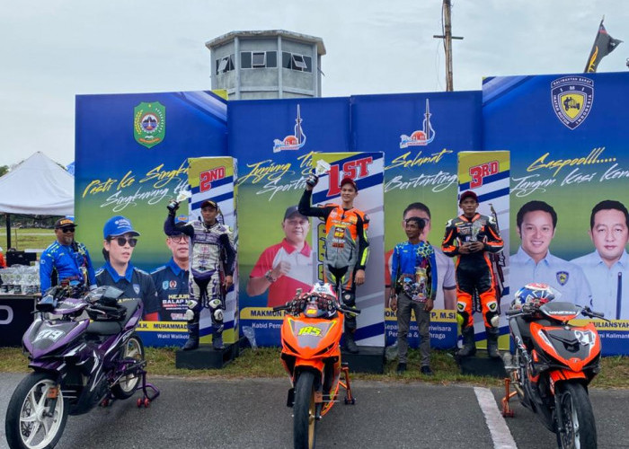 Pembalap Kalbar, Yossie Legisadewo Juarai Kejurnas Motoprix Region Kalimantan