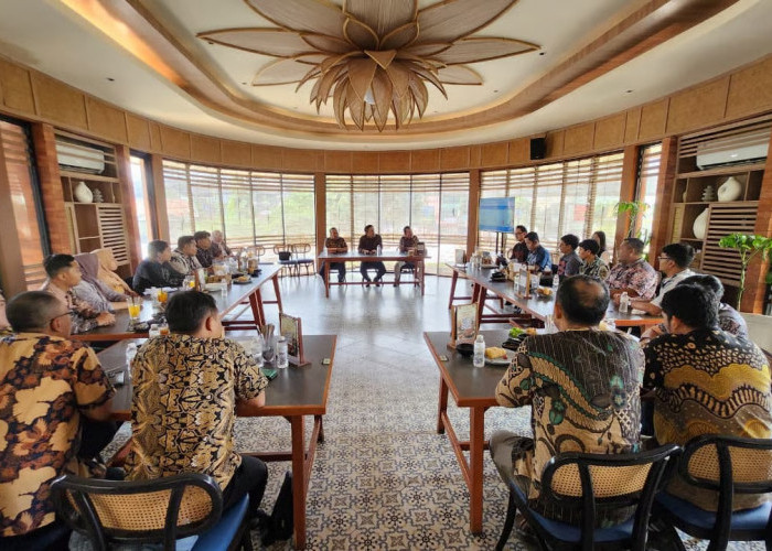 Perkuat Transformasi Mikro, BRI Region 6 Jakarta 1 Gelar Pembekalan Motivasi dan Sharing Session Bersama Direk