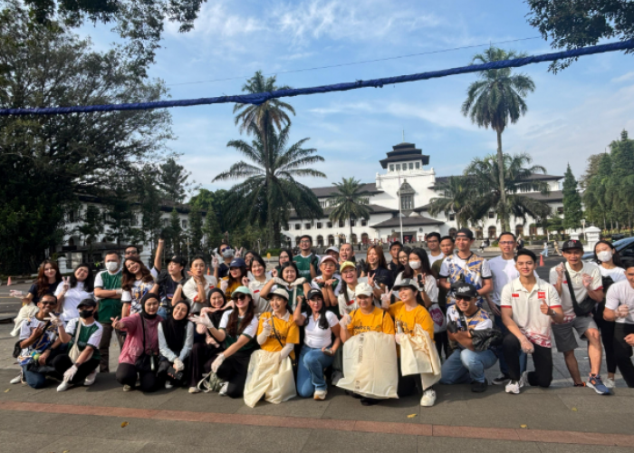 IBIS BANDUNG PASTEUR IKUT SERTA DALAM AKSI PLOGGING “BERPLOGGING RIA” BERSAMA JARINGAN ACCOR HOTELS BANDUNG