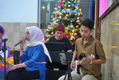 Libur Nataru Makin Berkesan, KAI Daop 7 Madiun Hadirkan Live Music di Stasiun Madiun