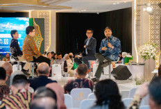 Presiden Direktur Prudential Syariah, Iskandar Ezzahuddin, di Panggung Sharia Insurance International Forum 20