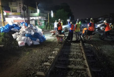 KAI Daop 2 Bandung Jalankan Komitmen Keselamatan Perjalanan KA di Perlintasan Sebidang