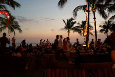 Anatomi Kuliner Seminyak: Polarisasi Tiga Stratum Ekonomi dalam Satu Koridor Jalan