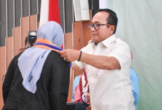 Bupati Kubu Raya Naikkan Honor Mentor Akademi Paradigta Indonesia